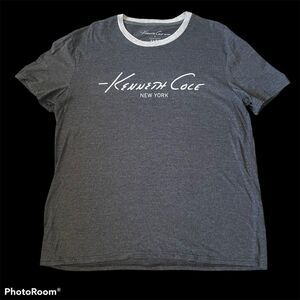 Kenneth Cole T-Shirt